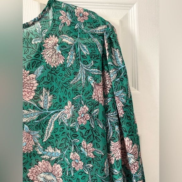 Torrid Sheer Green Floral 2X Blouse 🌸 - Picture 8 of 8